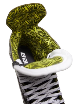 Bauer Vapor X3.5 Senior Roller Skates -Hockey Gear Shop 1060231 RH Vapor X3.5 Skate 0525 clipped 3ee03016 be4a 44a6 81e2 a5567f4e6994